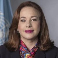 1737999952_María-Fernanda